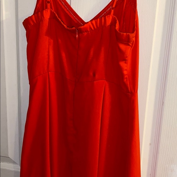Little red dress - Picture 2 of 3